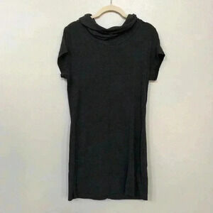 Kenneth Cole Women’s Dark Gray M Short-sleeve Lightweight Turtleneck Tunic